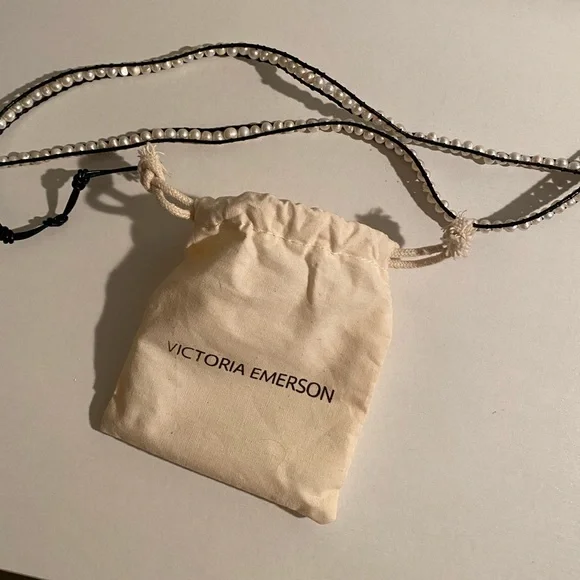 NWOT...Victoria Emerson Pearl Wrap Bracelet/Apple Watch band🌟 NWOT - Picture 2 of 3
